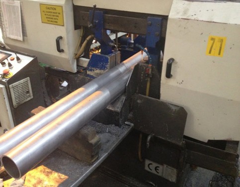 Automatic Bandsaw Cutting of Cylinders Tubes